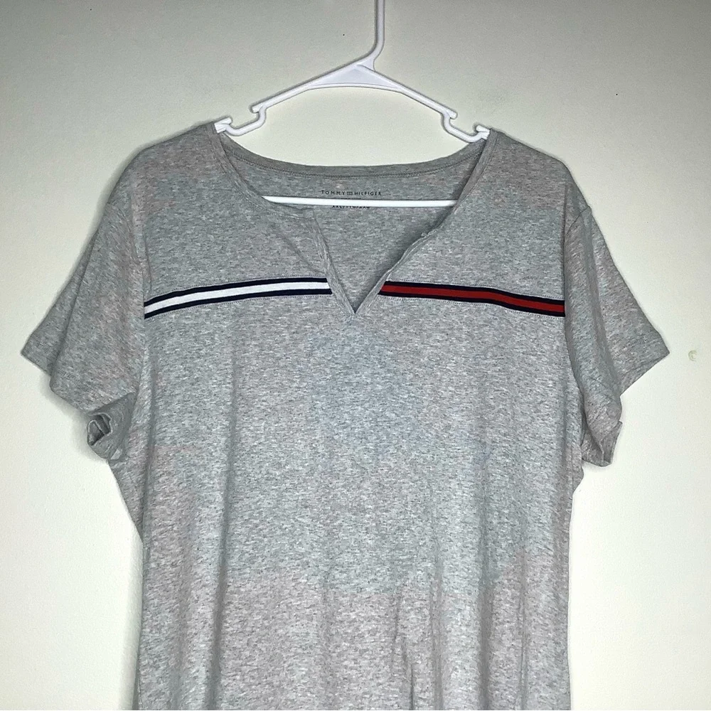 < Tommy Hilfiger Classic Grey Split Neck Tee > - Picture 3 of 6